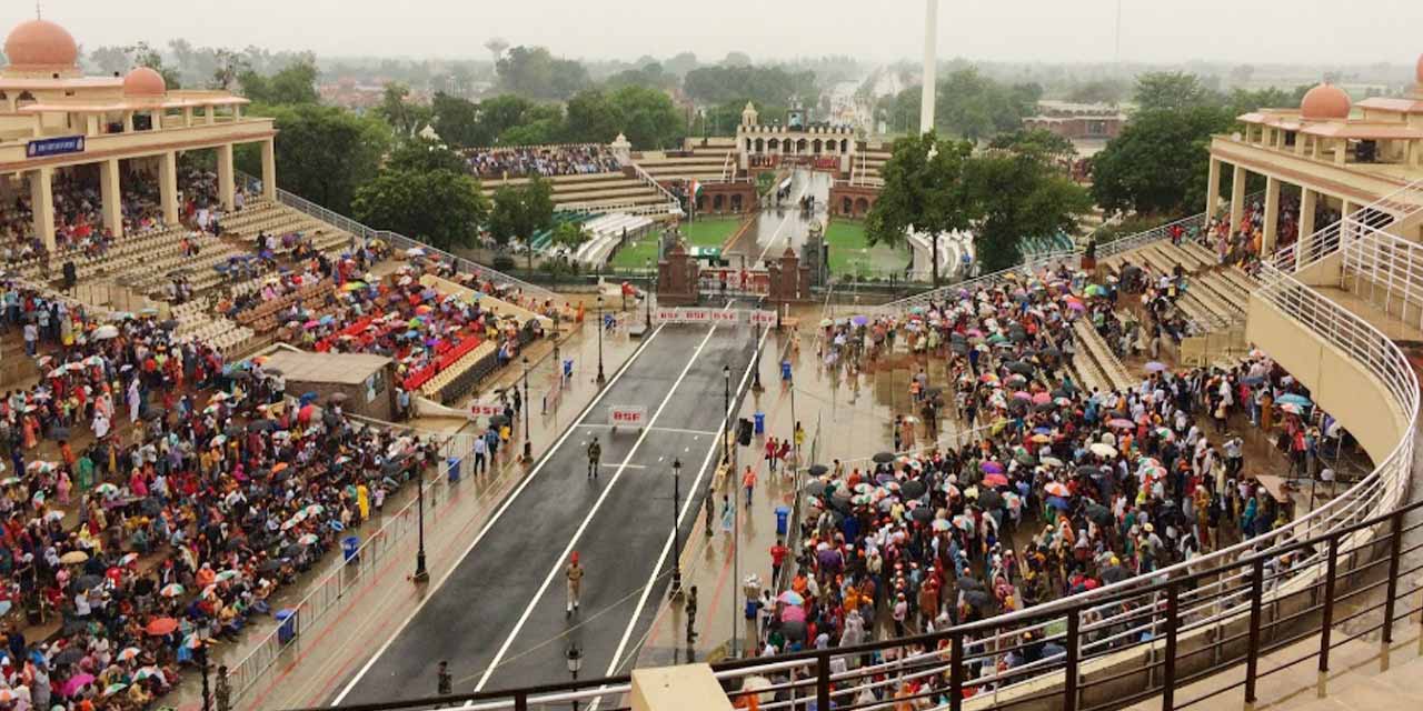 পাঞ্জাবের ভারত-পাকিস্তান বর্ডার আটারির এক বিকাল